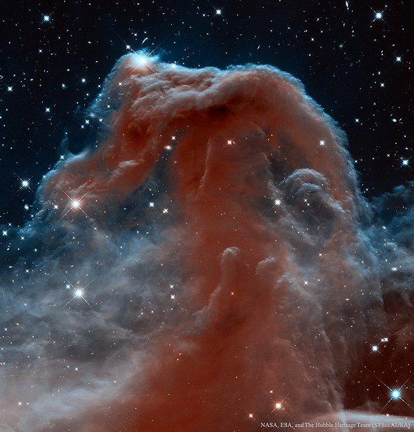 24. Hubble'ın Gözüyle Kızılötesi Dalga Boyunda Atbaşı Bulutsusu