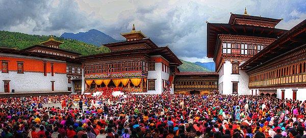 Butan, Asya'nın güneyinde, Himalaya dağlarının eteklerinde yer alan bir krallıktır.