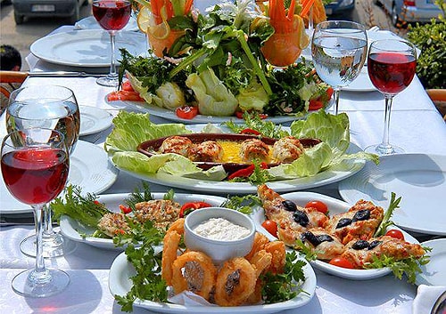 Ramazan'da İstanbul Bir Başkadır: İşte İftar Menüleriyle ...