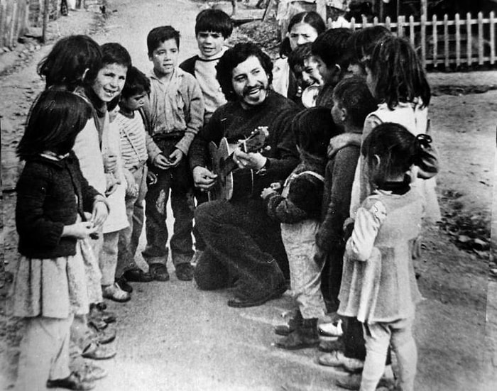 Victor Jara'nın Katili Tam 43 Yıl Sonra Hâkim Karşısında...