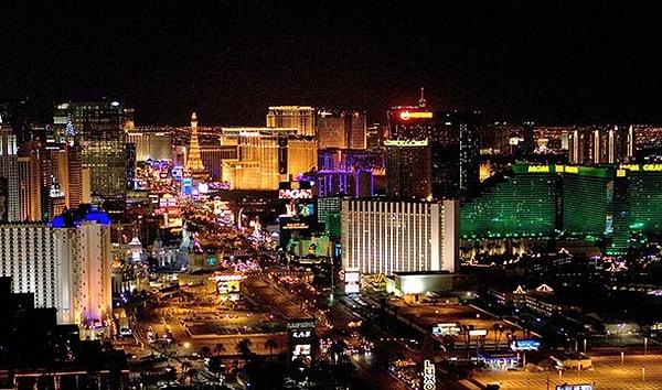 17. Las Vegas'taki kumarhanelere bilerek saat koyulmamaktadır.