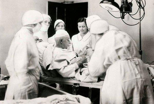 7. Dr. Evan O’Neill Kane (1862-1933) - Gerçekleşen işlem: Apandis ve kasık fıtığı ameliyatı
