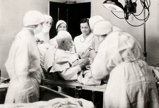 Dr. Evan O’Neill Kane (1862-1933) - Gerçekleşen işlem: Apandis ve kasık fıtığı ameliyatı