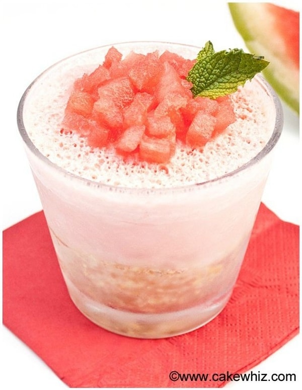 12. Арбузный торт-мороженое в стакане