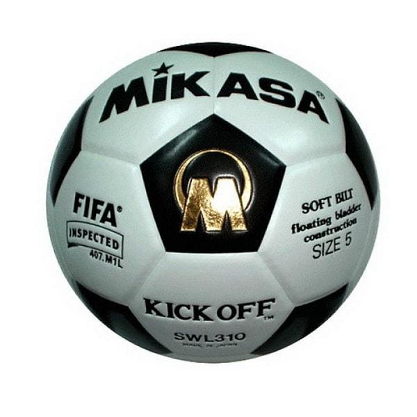 Mahallede sadece bir kişinin Mikasa marka topu olurdu. Bu top 90'lar çocuklarının gözünde dünyanın en iyi topuydu.