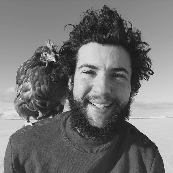 16. "Она замечательная"