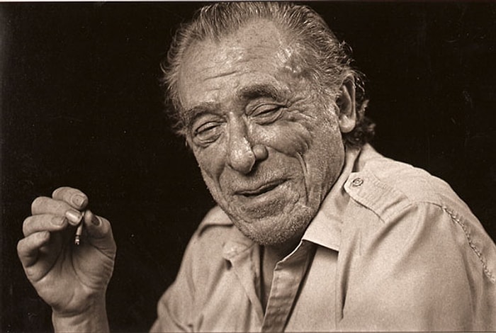 İnsan Ruhunun En İyi Anlatıcılarından Charles Bukowski'nin 'Kadınlar' Romanından 15 Aforizma