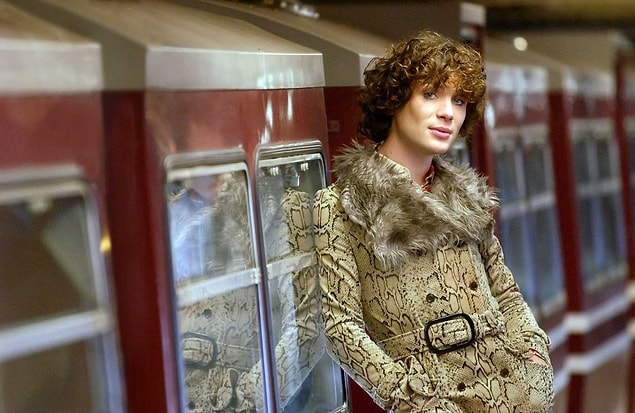 14. Plüton'da Kahvaltı (2005)