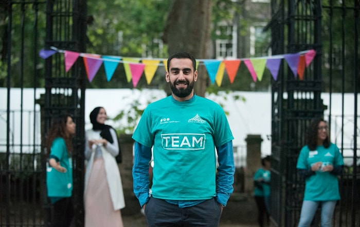 Londra Sokaklarında Yüzlerce Kişiye Her Akşam İftar Veren Koca Yürekli Öğrenci