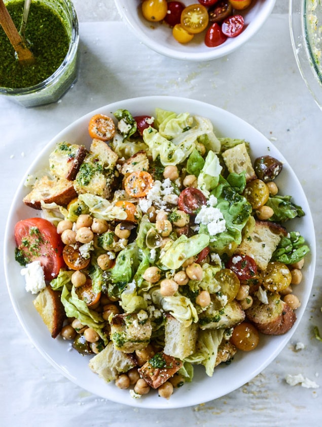 8. Karmaşık sevenlere: Nohutlu harman salata
