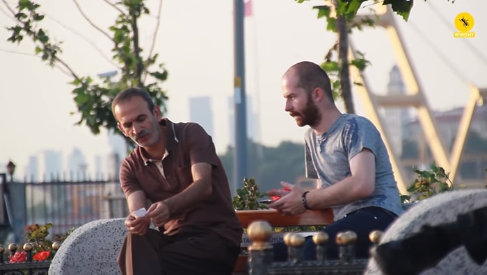 İlk Adımlarımızı Atarken Elimizden Tutan Babalarımız Gibi Davransaydık Nasıl Olurdu?