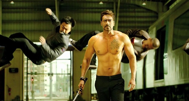 7. Hollywood aksiyon filmlerinde kahraman 2 metre zıplayıp 5 kişiyi öldürür. Bollywood aksiyon filmlerinde kahraman 4 metre zıplayıp 10 kişiyi öldürür.
