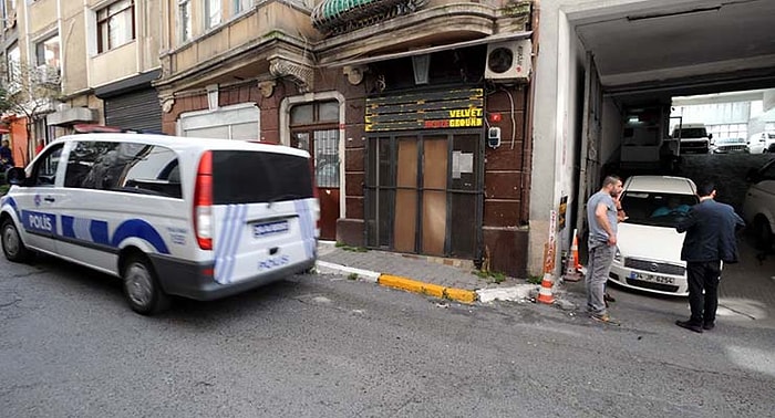 Saldırıya Uğrayan Plak Dükkanı Boşaltılıyor