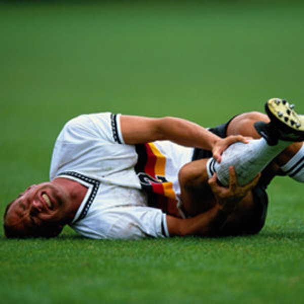 2. "Черт, черт, черт!!! Опять ногу свело!!!"