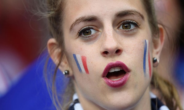 Красивые и женственные.