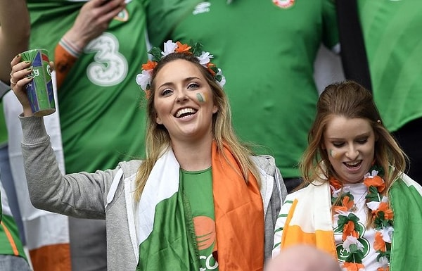 Доброжелательны и улыбчивы.