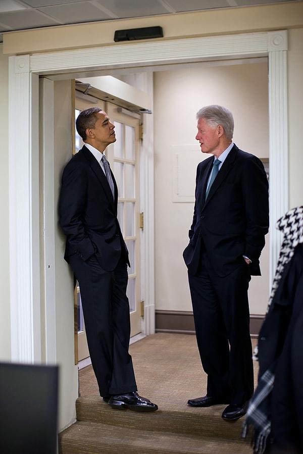 28. Eski başkan Bill Clinton ile birlikte