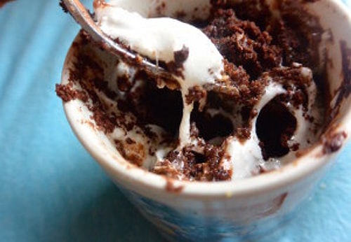 Marshmallowlu çikolatalı kek