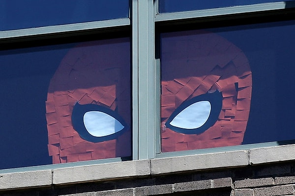 9. Даже Человек-паук не в силах был остановить этой бой!