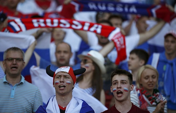 6. Таким образом, сборная России покинула Евро-2016. Будем надеяться, что наши футболисты хорошенько поработают над своими ошибками и на следующий год вернутся с совсем другими результатами!