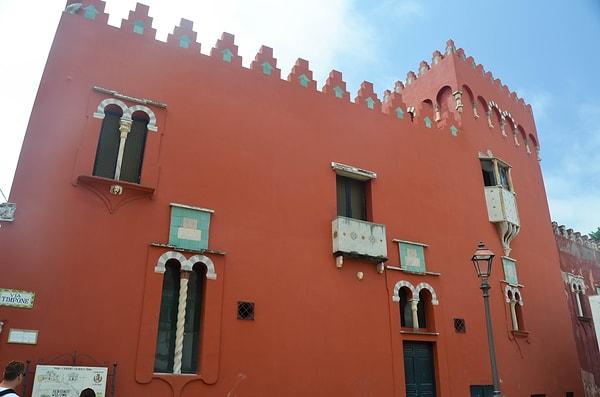 11. Anacapri ve kırmızı ev