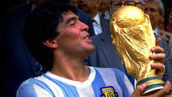 4- Belki de Onu Maradona Yapan Yüzyılın Futbolcusu Seçtiren Turnava 1986 Dünya Kupası