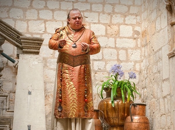 В «Игре престолов» он сыграл Короля Пряностей, одного из Тринадцати, правящих городом Кварт. Он был убит другим членом братства и колдуном Пиатом Преем.