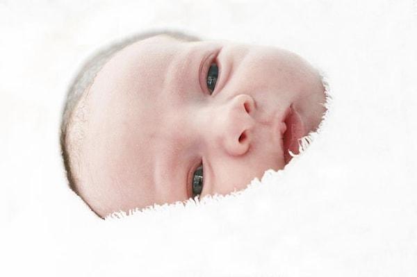 12. Bebeklerin Gözlerinin Rengi Neden Zamanla Değişir?
