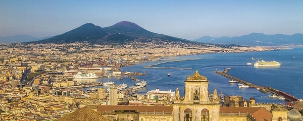 6. Все несчастья носят одежду моей жены.