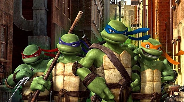 10. "Как-то мы занимались жестким сексом в ванне. Нога моего парня соскользнула, и он ударился головой о ванну. Он лежал и в беспамятстве перечислял имена черепашек-ниндзя".