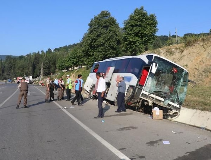 Samsun'da Yolcu Otobüsü Devrildi : 37 Yaralı