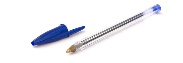 Dünyaca ünlü kırtasiye markası Bic'in 90'larda piyasaya sürdüğü Crystal Pen'i (Kristal kalem) bilmeyen, kullanmamış olan pek azdır.