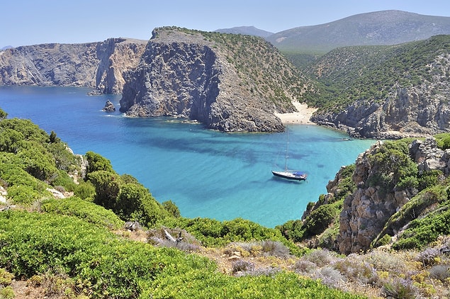 37. People praise Sardinia, right? Liars.