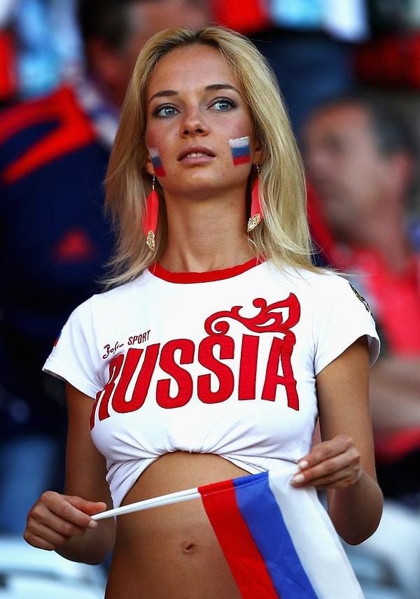 13. Özellikle ülkemizde en güzel kadınlar hangi milletten diye sorsak açık ara Rus cevabını alırız.