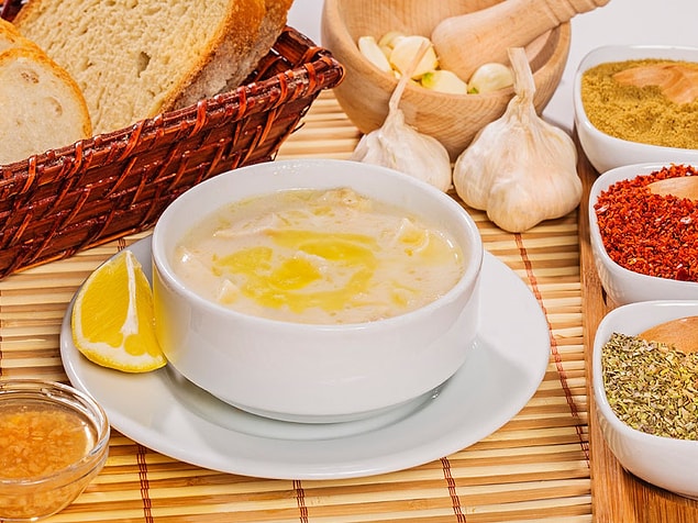 9. Dünyanın en gereksiz yiyeceği olarak görülen işkembe çorbası