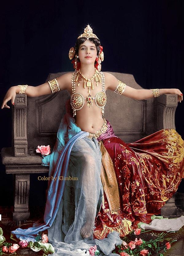 3. Renklendirilmiş fotoğrafı ile Mata Hari, 1910lar.