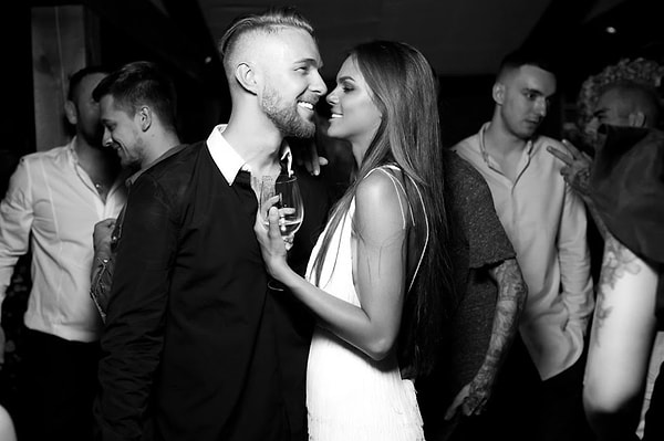 5. Довольно быстрое развитие событий, учитывая, что ребята встречаются всего 2 месяца