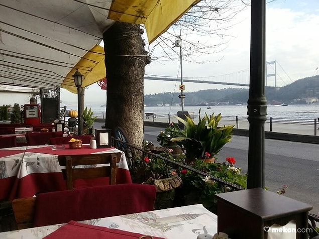 4. Sade Kahve
