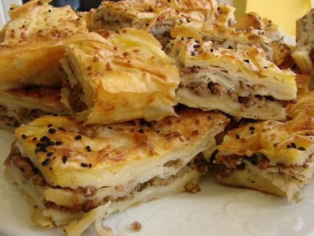 Kıymalı Börek