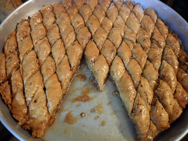 Ev baklası