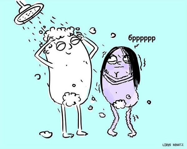 1. Стоять под горячей водой получается только по очереди