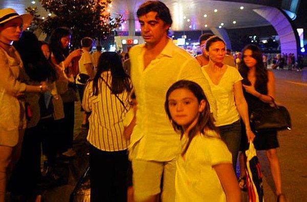 Saldırı sırasında eski basketbolcu İbrahim Kutluay, eşi Demet Şener ve çocukları da oradaydı.