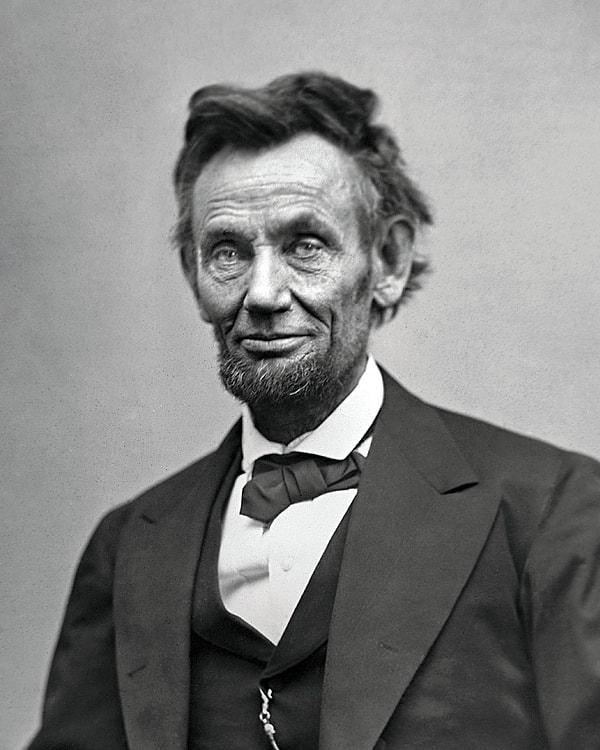 4. Abraham Lincoln biraz zayıf geldi gözümüze ama...