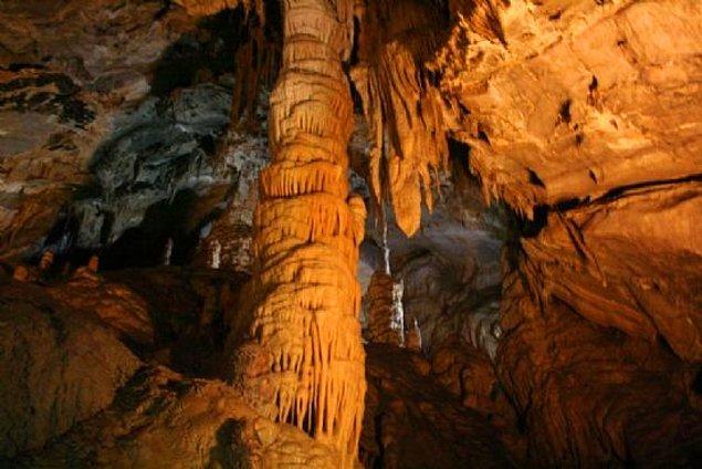 6. Gökgöl Mağarası / Zonguldak