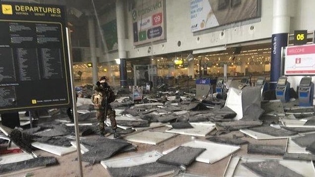 "Çok geçmedi, 30-40 metre yanımızda büyük bir patlama oldu."