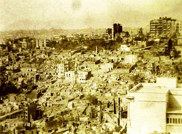 Pera'da yangın. Alman Elçiliği ile İtayan Hastanesi arasında yaklaşık 1.000 ev kül oldu (26 Temmuz 1915)