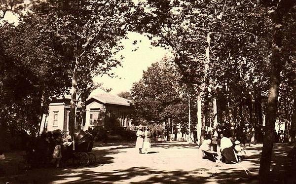 13. Gezi Parkı - 1940