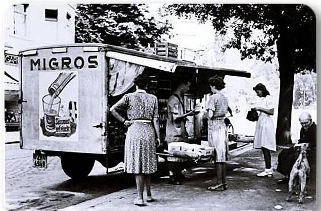 108. 1960'lı yıllar. Migros kamyonu Etiler'de.