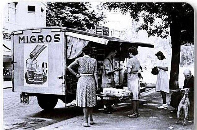 1960'lı yıllar. Migros kamyonu Etiler'de.