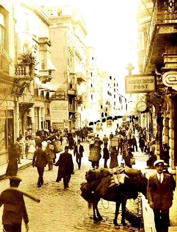 97. 1910 İstiklal Caddesi.